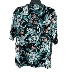 hawaiian shirt for men size large. Button Up Collared Short Sleeve‎